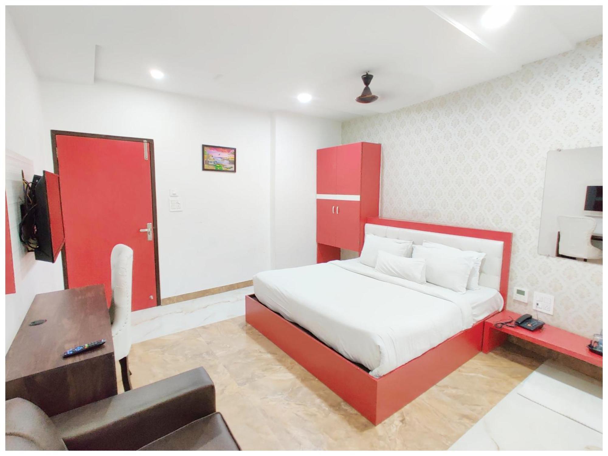 Luxury Hotel 