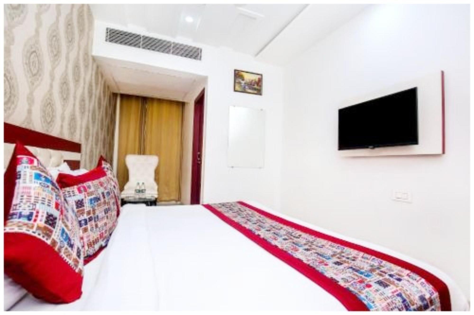 Luxury Hotel 
